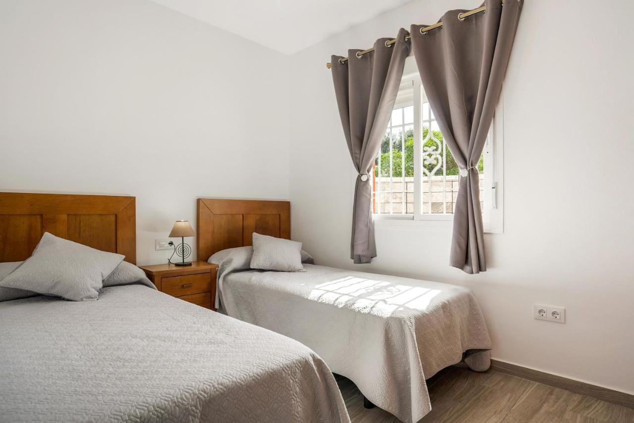 Casa Torre De Meca 1 Shared Pool Villa ลอสกาญอสเดเมกา ภายนอก รูปภาพ